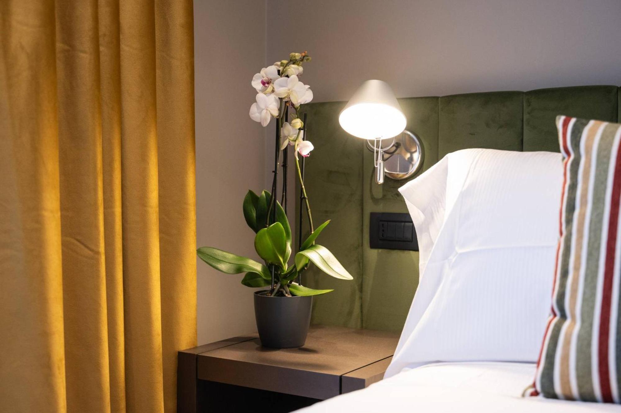 Domus 213 Guest House โรม ภายนอก รูปภาพ